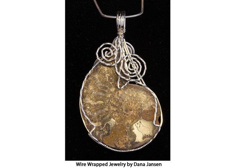 Fossil necklace by Dana Jansen. Fossil necklace by Dana Jansen.